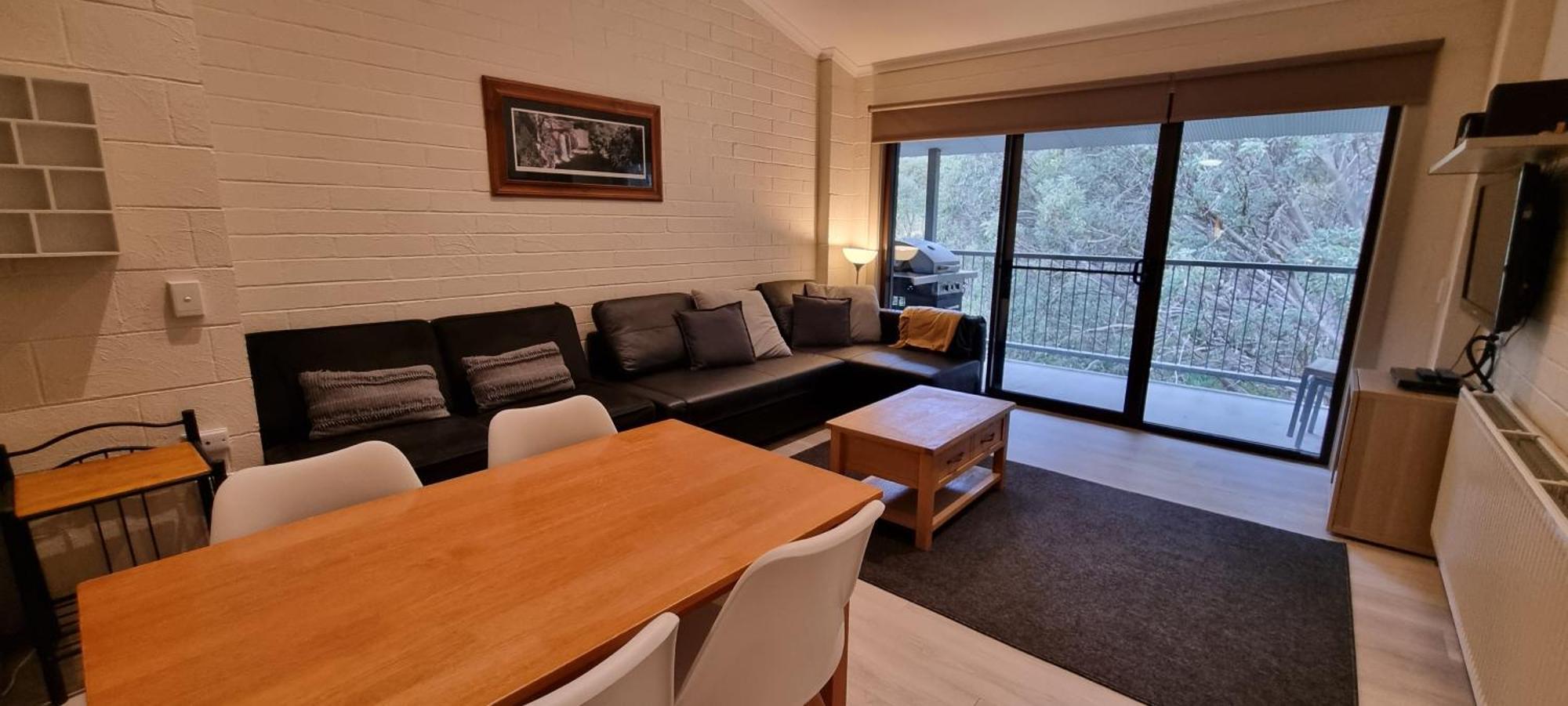 Cedarwood Aparthotel